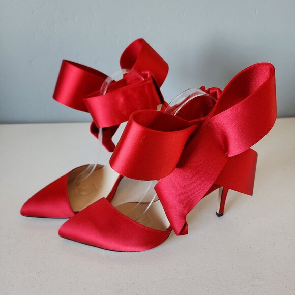 Aminah Red Bow Pumps "EUC" - Picture 3 of 16